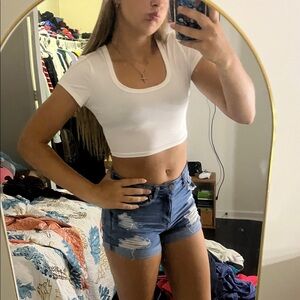 SHEIN White Scoop Neck Crop Top